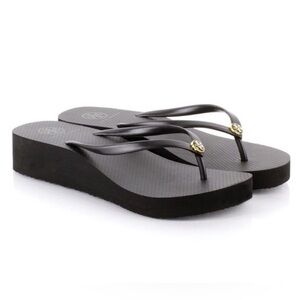 Burch
Tory Burch Flip Flops Size 7.5